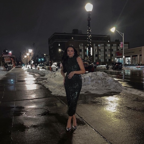 ASOS DESIGN high neck embellished midi dress in plisse sequin forest green sz 6 - Picture 5 of 10